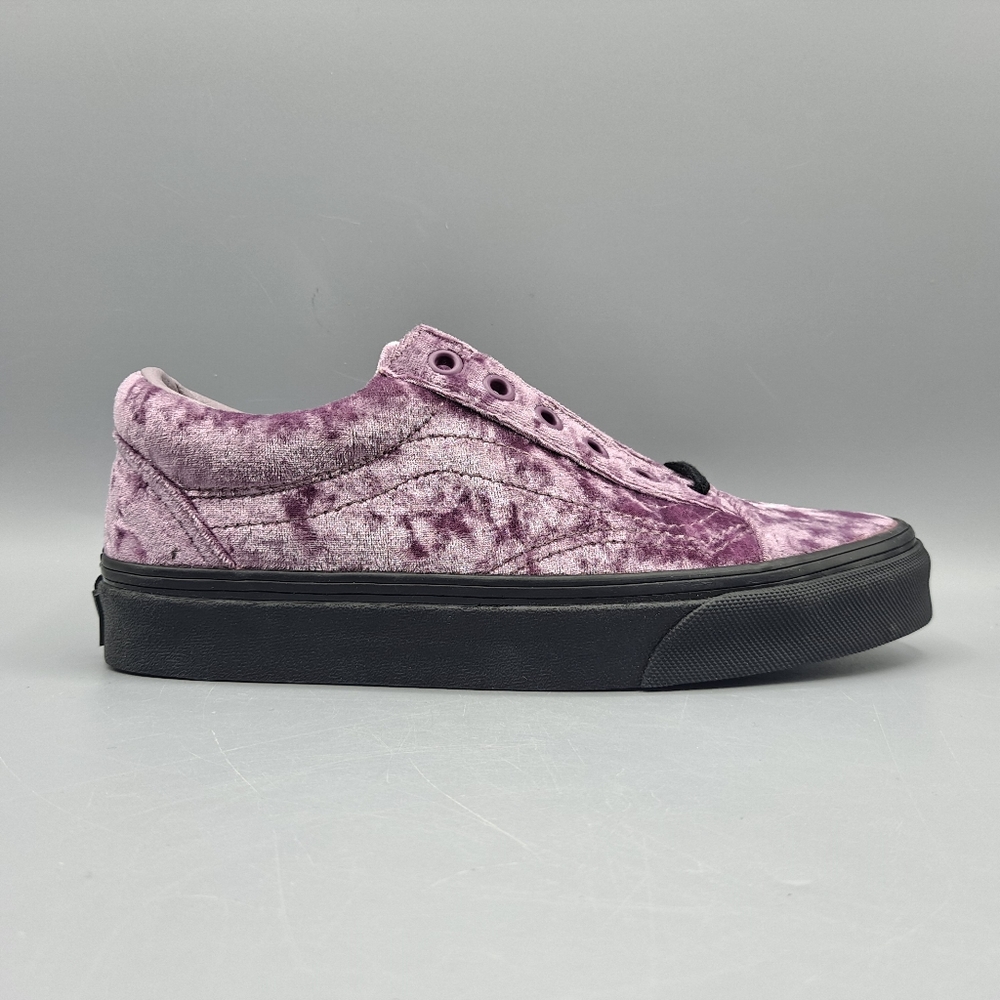 New Vans Old Skool Velvet Sea Fog Purple and Black CUTE Women's Size 5.5 - Picture 3 of 9